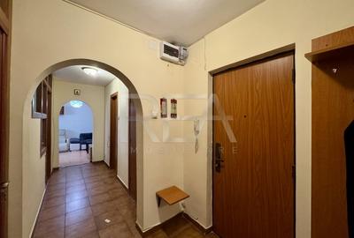 2 camere Titulescu cu vedere pe spate in bloc 1981 - 9