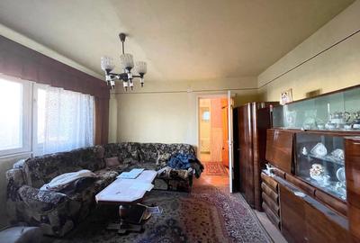 Apartament cu 3 camere semidecomandat în Complex Studențesc - 2