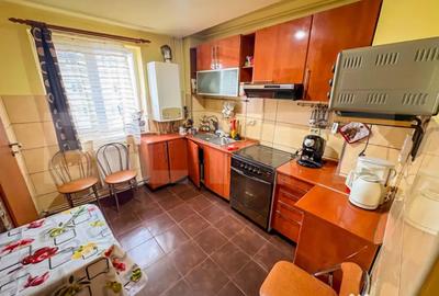 Apartament cu 4 camere decomandat, mobilat în Gojdu - 3