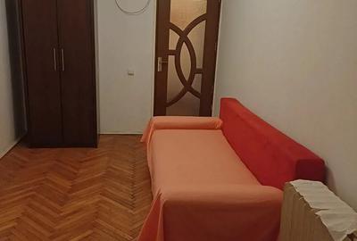 De inchiriat apartament situat in Valcea etaj 1 nord strada Doctor Hacman - 6