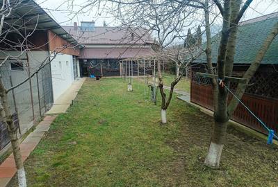 Casă cu Teren 2700 Mp în Huțani - 6