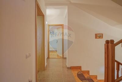 Casă cu 14 camere cu Teren 596 Mp în Poiana Brașov - 29