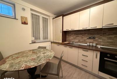 Apartament cu 3 camere decomandat în Central - 11