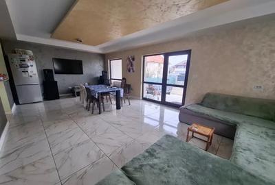 Apartament cu 5 camere decomandat în Vladimirescu - 2