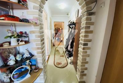 Apartament 3 camere mobilat 63 mp Vasile Aaron Sibiu - 10