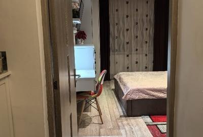 Direct proprietar vând apartament 3 camere - 12