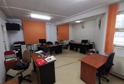 Birou, de 526 mp, în Central - 3