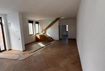 Casă cu Teren 290 Mp în Gruia - 4