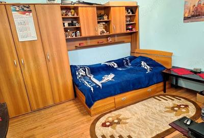 Casă cu 5 camere cu Teren 211 Mp în Brătianu - 9