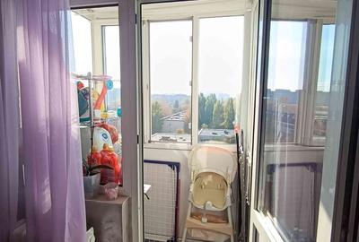 Apartament cu 2 camere decomandat în Berceni