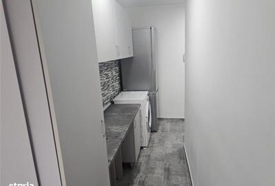 Garsonieră decomandată, mobilată în Micro IV - 9