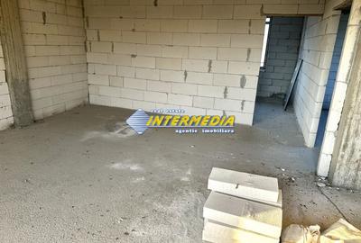 Duplex cu 5 camere cu Teren 180 Mp în Cetate - 4