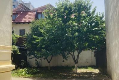 Casă cu 4 camere în Romană - 2