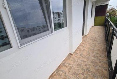 Ap 2 cam in Campina, 58 mp, et 3-- 59.000e - 18