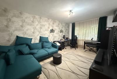 Apartament cu 3 camere decomandat în Girocului - 2