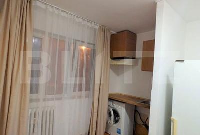 Garsonieră în Baza 3 - 3