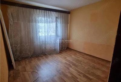 Apartament cu 3 camere decomandat în Libertății - 3