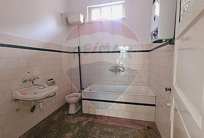 Casă cu 3 camere cu Teren 533 Mp în Central - 18