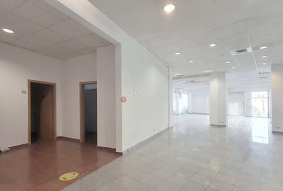 Spațiu comercial, de 430 mp, în Centrul Civic - 2