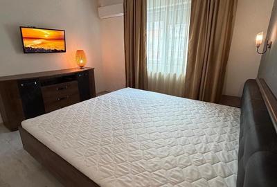 Apartament cu 3 camere decomandat în Central - 1