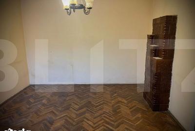 Casă cu 6 camere cu Teren 550 Mp în Subcetate - 1