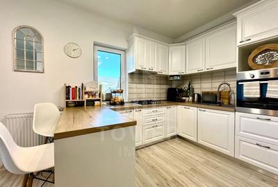 Casa Triplex de vanzare in Selimbar | Zona Exclusivista De Case - 1