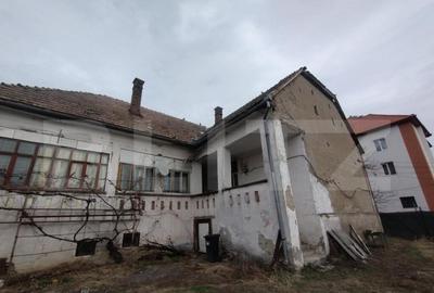 Casa 50 mp,2 camere,curte comuna,teren 350mp,Renovabila,comu - 1