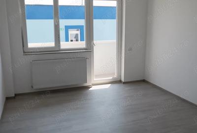 Vand apartament zona Flore?ti
