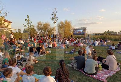 Casa la rosu, pe stoc, cu terasa si acoperis finalizat W - 7