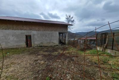 Casă cu 4 camere cu Teren 350 Mp în Măgura - 2