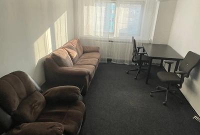 Apartament cu 2 camere decomandat în Girocului