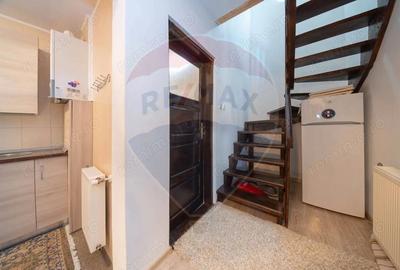 Casă cu Teren 214 Mp în Central - 9