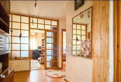 Apartament cu 4 camere decomandat în Păcurari
