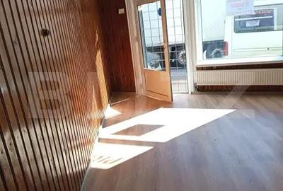 Spațiu comercial, de 55 mp, în Central - 5
