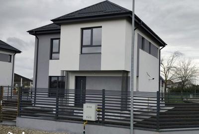 Casă cu 4 camere cu Teren 503 Mp în Tărtășești - 4