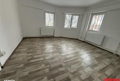 Spațiu comercial, de 118 mp, în Central - 15