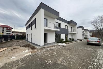 Duplex cu 5 camere cu Canalizare în Florești - 2