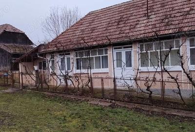 Casă cu 3 camere cu Teren 15 Mp în Râciu - 1