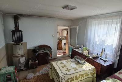 Casă cu Teren 1750 Mp în Central - 3