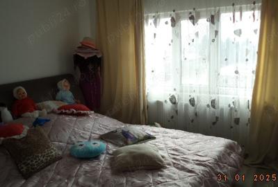 Apartament cu 3 camere decomandat în Lunei - 5