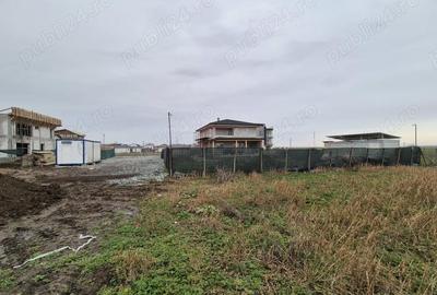 Teren de 465 mp, în Cumpăna