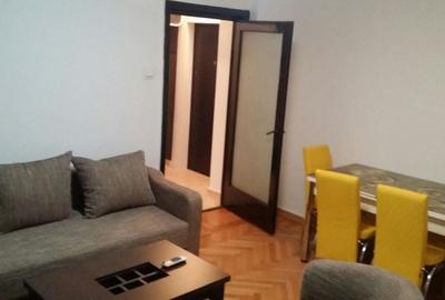 Apartament cu 2 camere decomandat în Gara de Nord