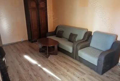 Vand apartament 2 camere, zona centrala - 2