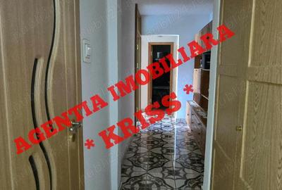 Apartament cu 3 camere decomandat în Găvana - 8