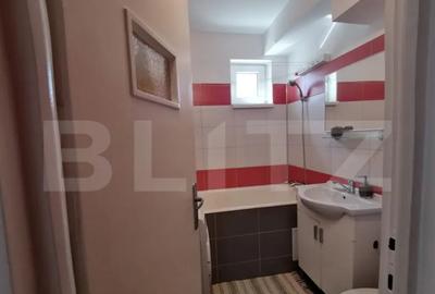 Apartament cu 3 camere semidecomandat, mobilat în Central - 2