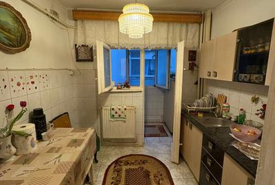Apartament cu 3 camere decomandat în Sud - 7