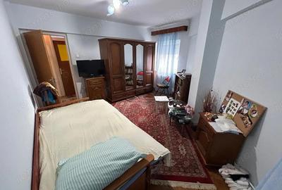 Apartament cu 3 camere decomandat în Central - 1
