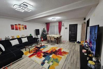 Casă cu Teren 300 Mp în Central