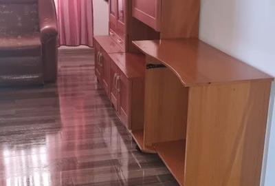 Apartament cu 3 camere semidecomandat în Central - 4