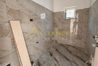 Duplex cu 3 camere cu Canalizare în Central - 4